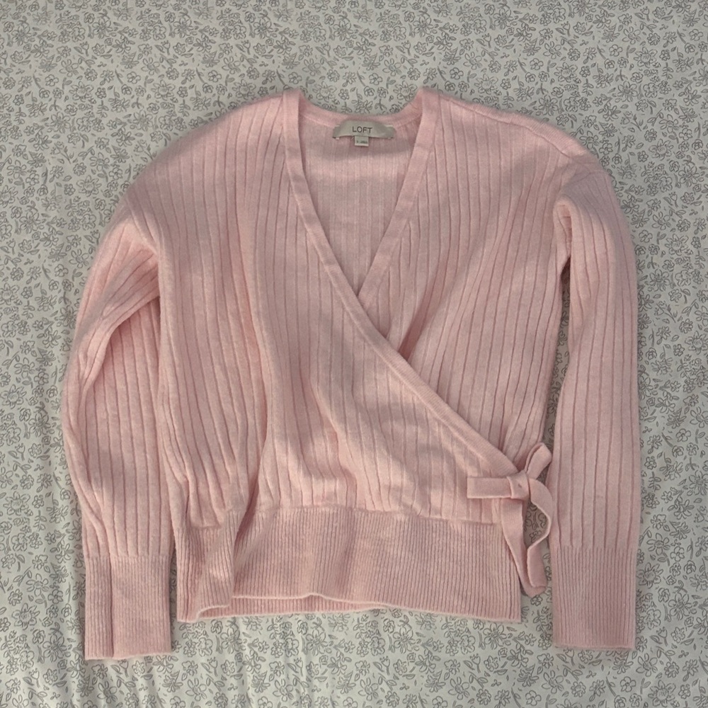 LOFT Women's Soft Pink V-Neck Sweater
